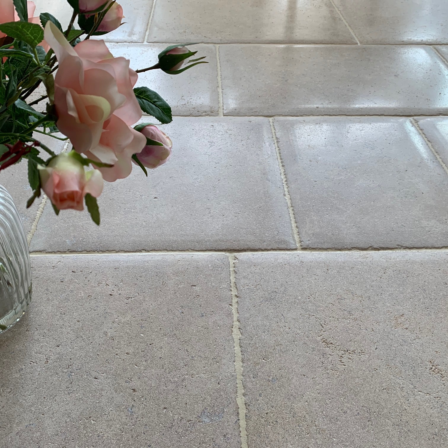 Cheltenham Pillow Edged Limestone Tile Flooring