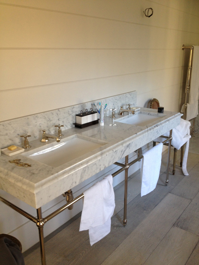 Marble double basins and splashback