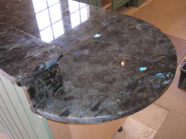 Marble and granite kitchen countertops