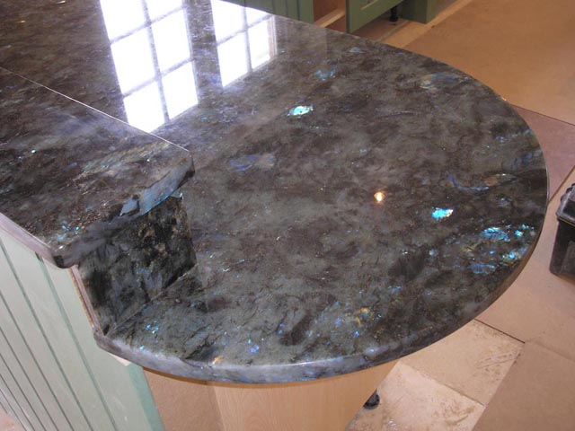 Marble and granite kitchen countertops